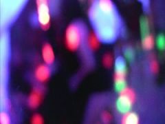 Mitten in der Disco gefickt